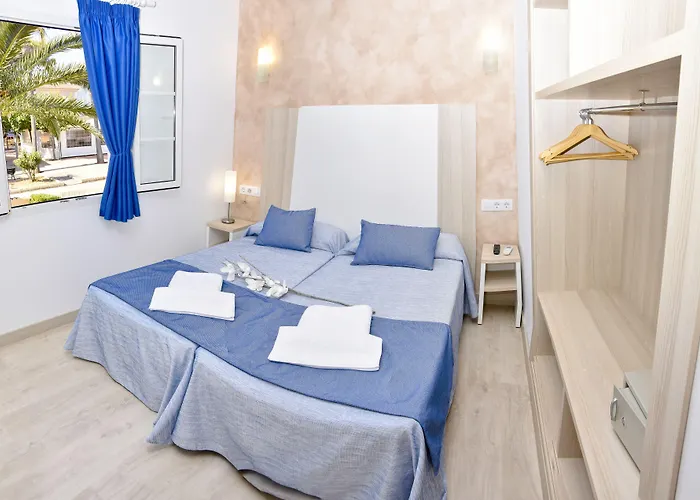 Maribel Villa Cala Blanca (Menorca)