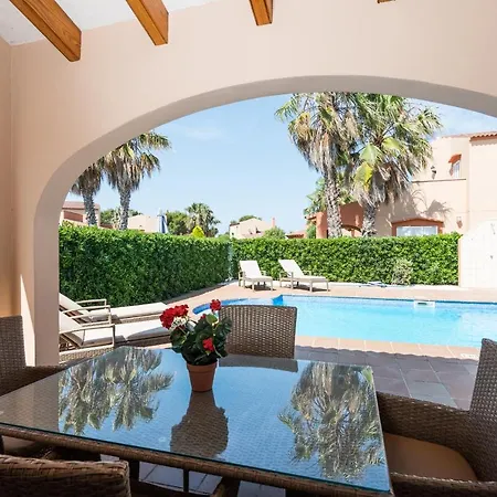 Maribel Cala Blanca (Menorca)