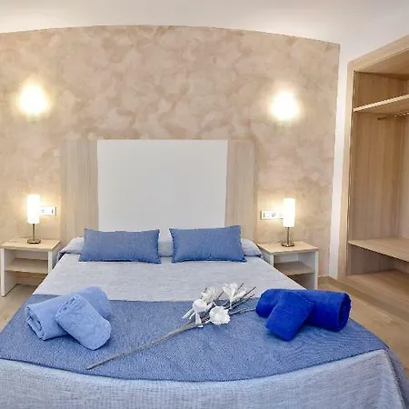 Maribel Villa Cala Blanca (Menorca)